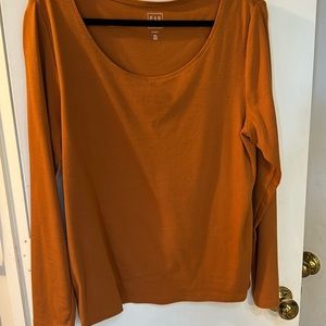 Gap Modern Scoop Neck Long Sleeve T-Shirt "Golden Oak Orange" - XXL